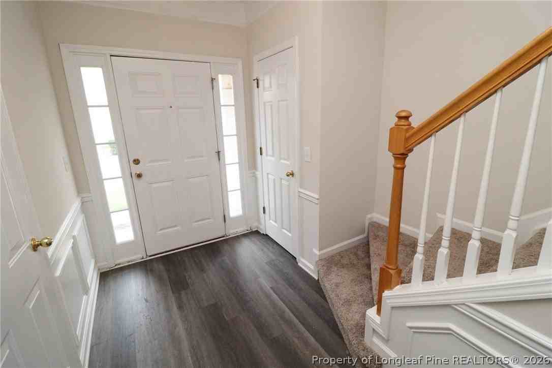 802 Sutter Gate Ln - Photo 2 of 32