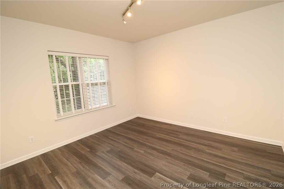 802 Sutter Gate Ln - Photo 5 of 32