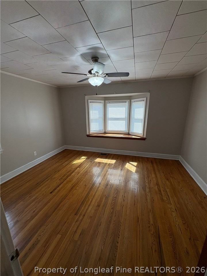 603 E 6th St - Photo 4 of 12