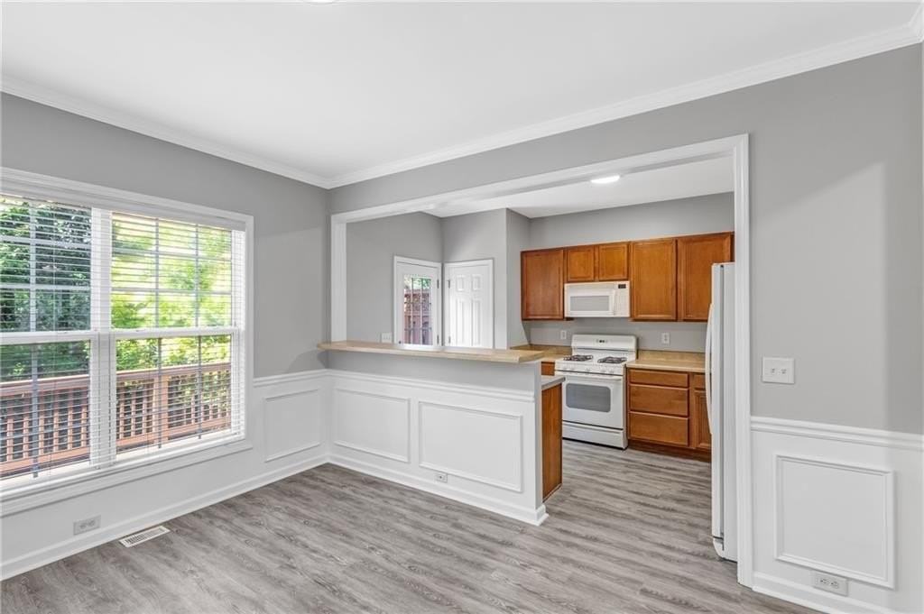 3329 Chastain Gardens Dr Nw - Photo 4 of 32