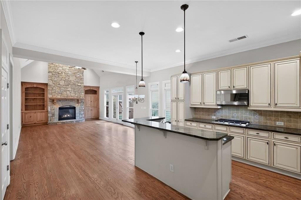 2979 Gateland Sq - Photo 4 of 32