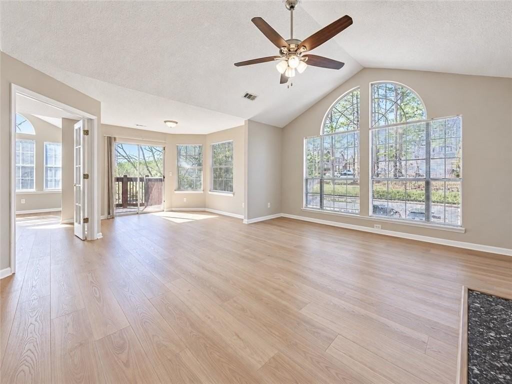 1107 Sandy Lane Dr