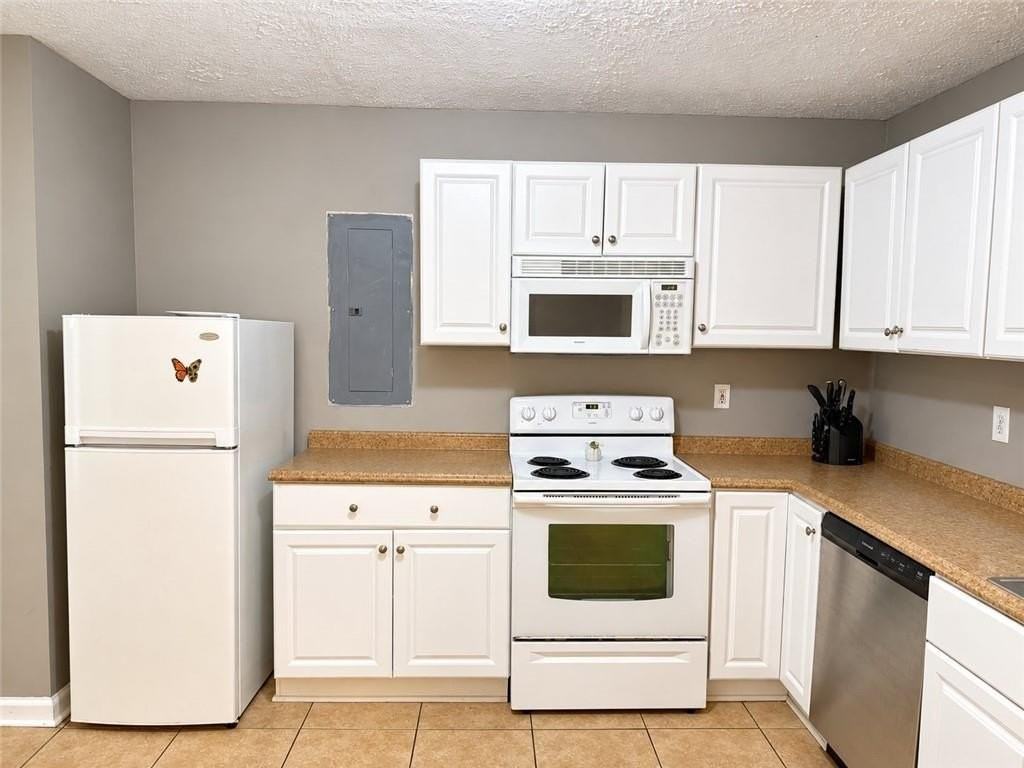 1447 Shiloh Way Nw #1 - Photo 4 of 14