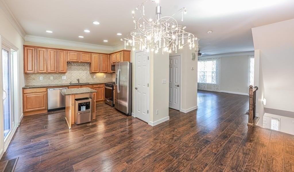 7835 Kiverton Pl - Photo 7 of 30