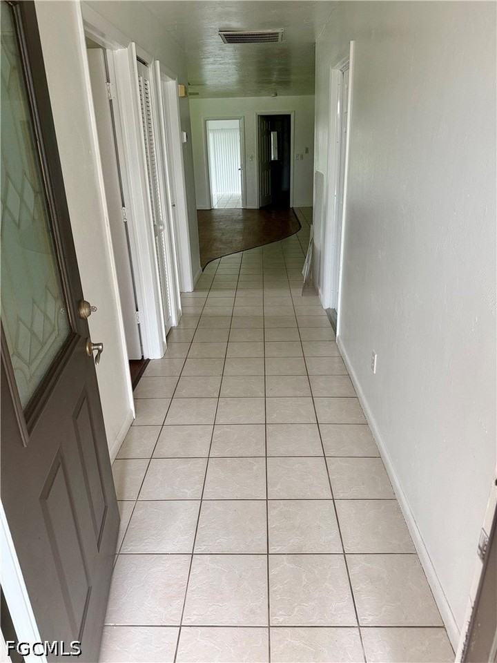 523 Se 6th Ter - Photo 3 of 16