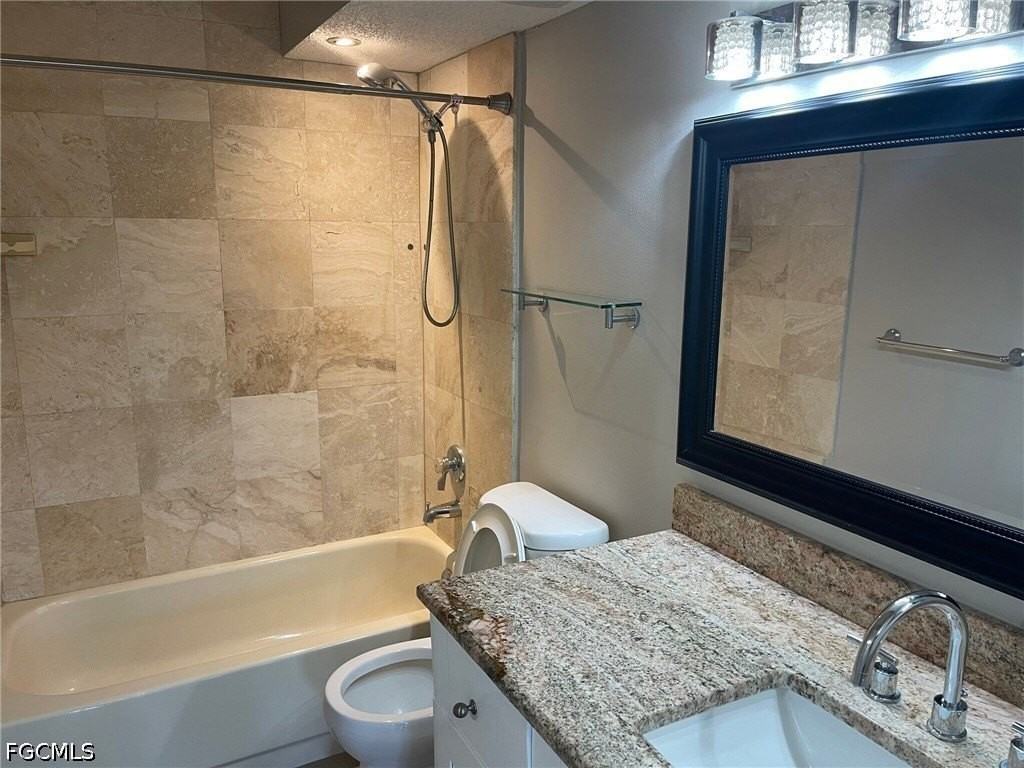 13561 Eagle Ridge Dr #1023 - Photo 5 of 7