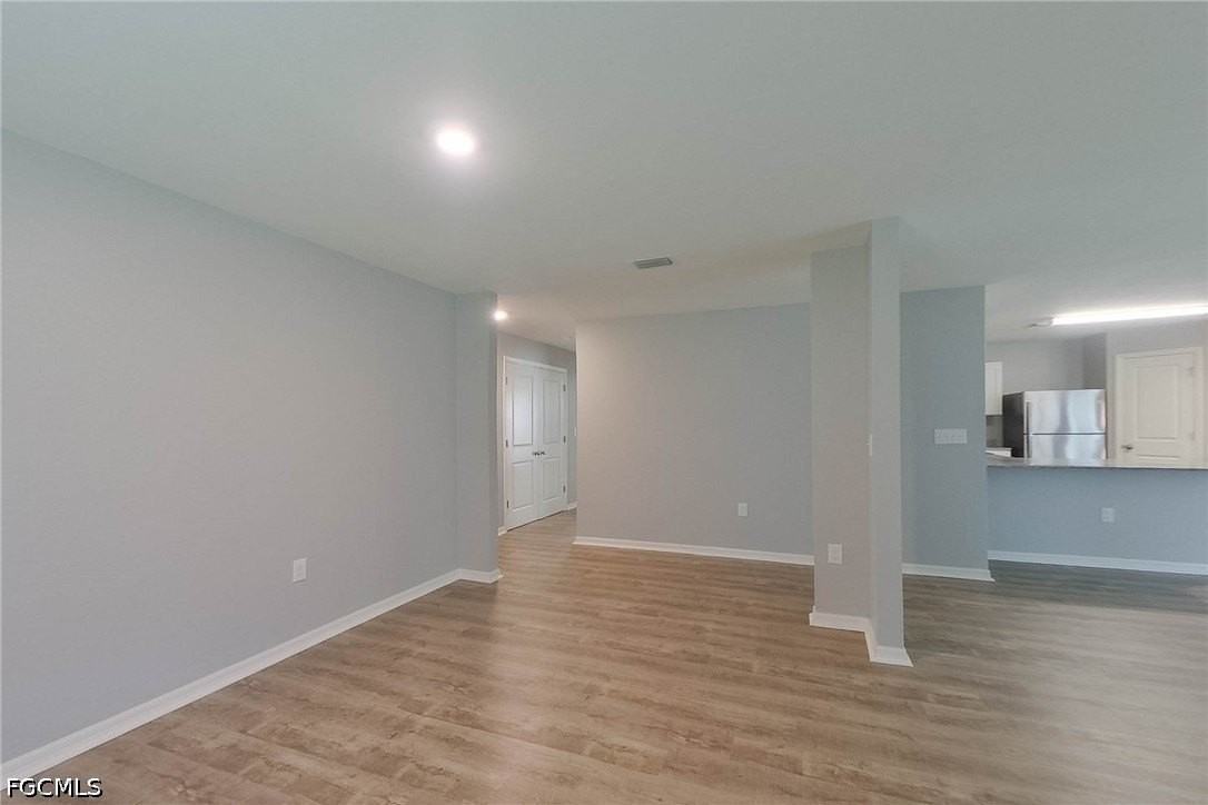 4204 E 5th St - Photo 5 of 26