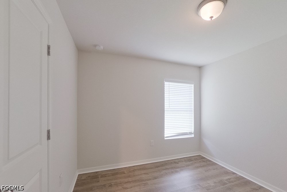 413 Western Ave S - Photo 7 of 18