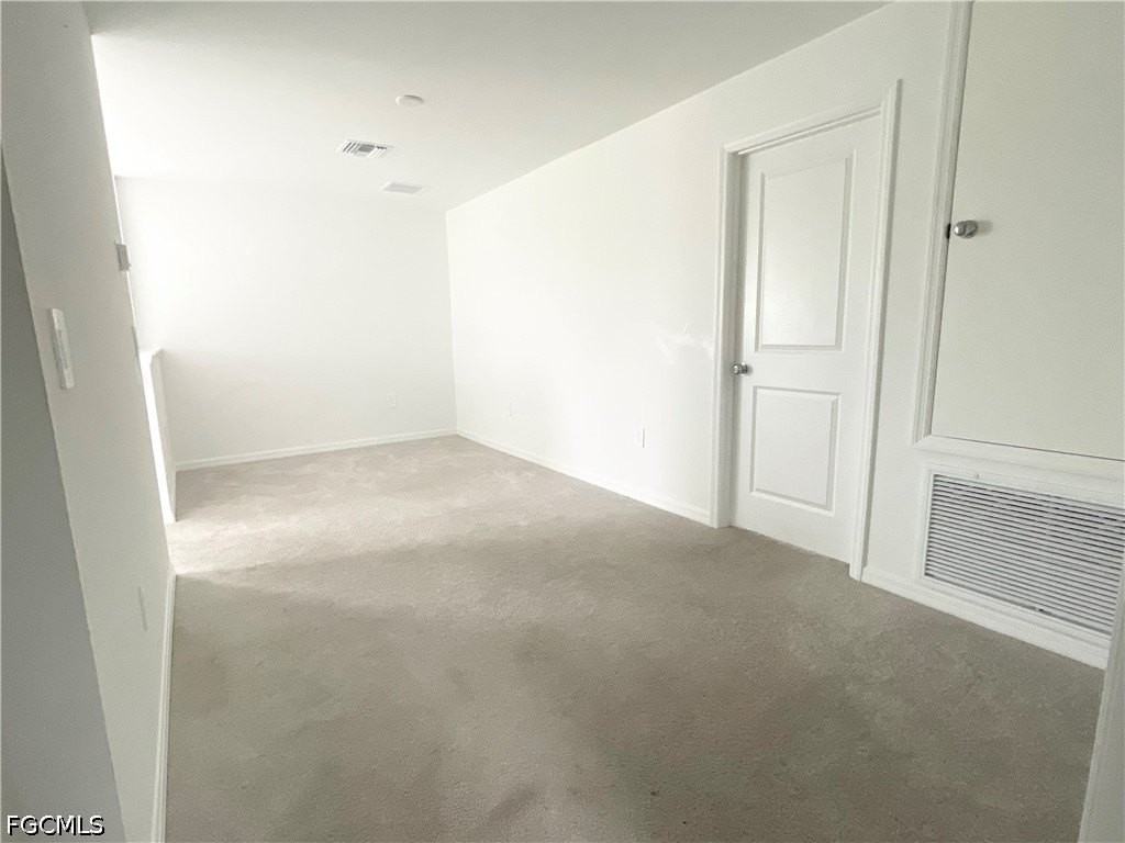 19750 Garden Ridge Ct - Photo 3 of 7