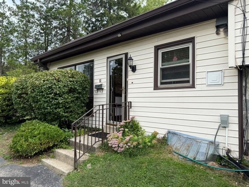 512 Haverford Ave - Photo 2 of 32