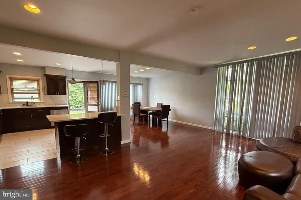 512 Haverford Ave - Photo 7 of 32