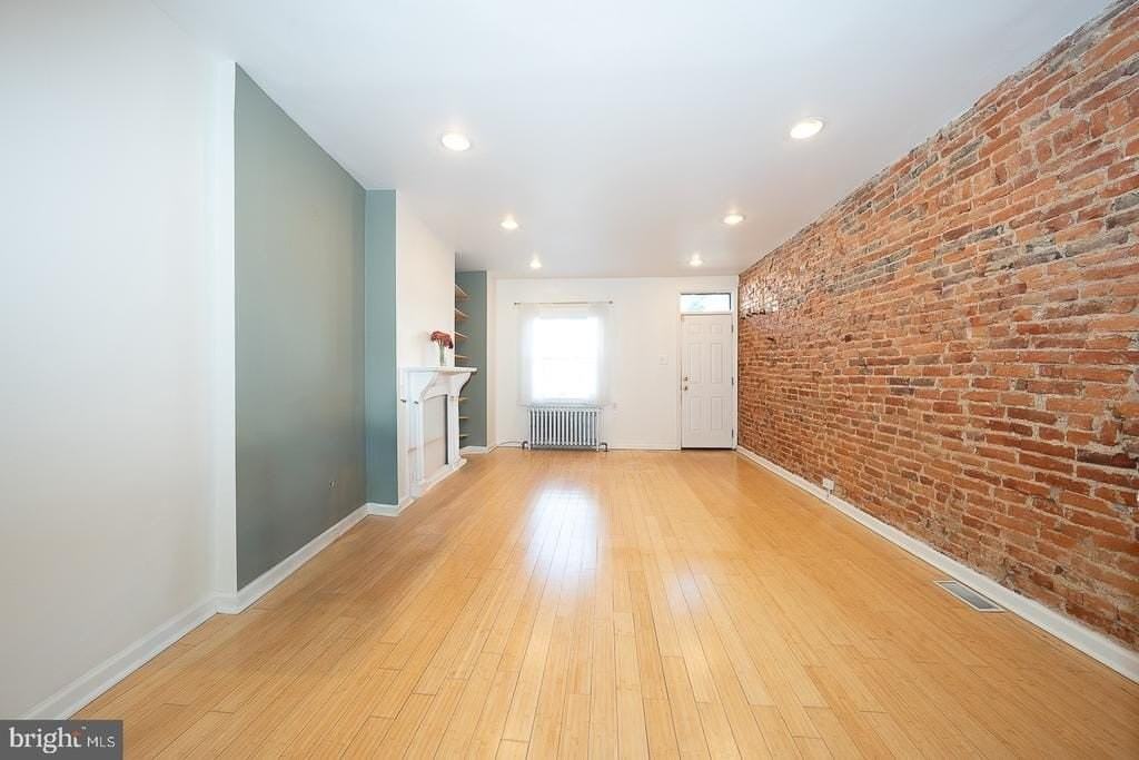 3621 Calumet St - Photo 4 of 21