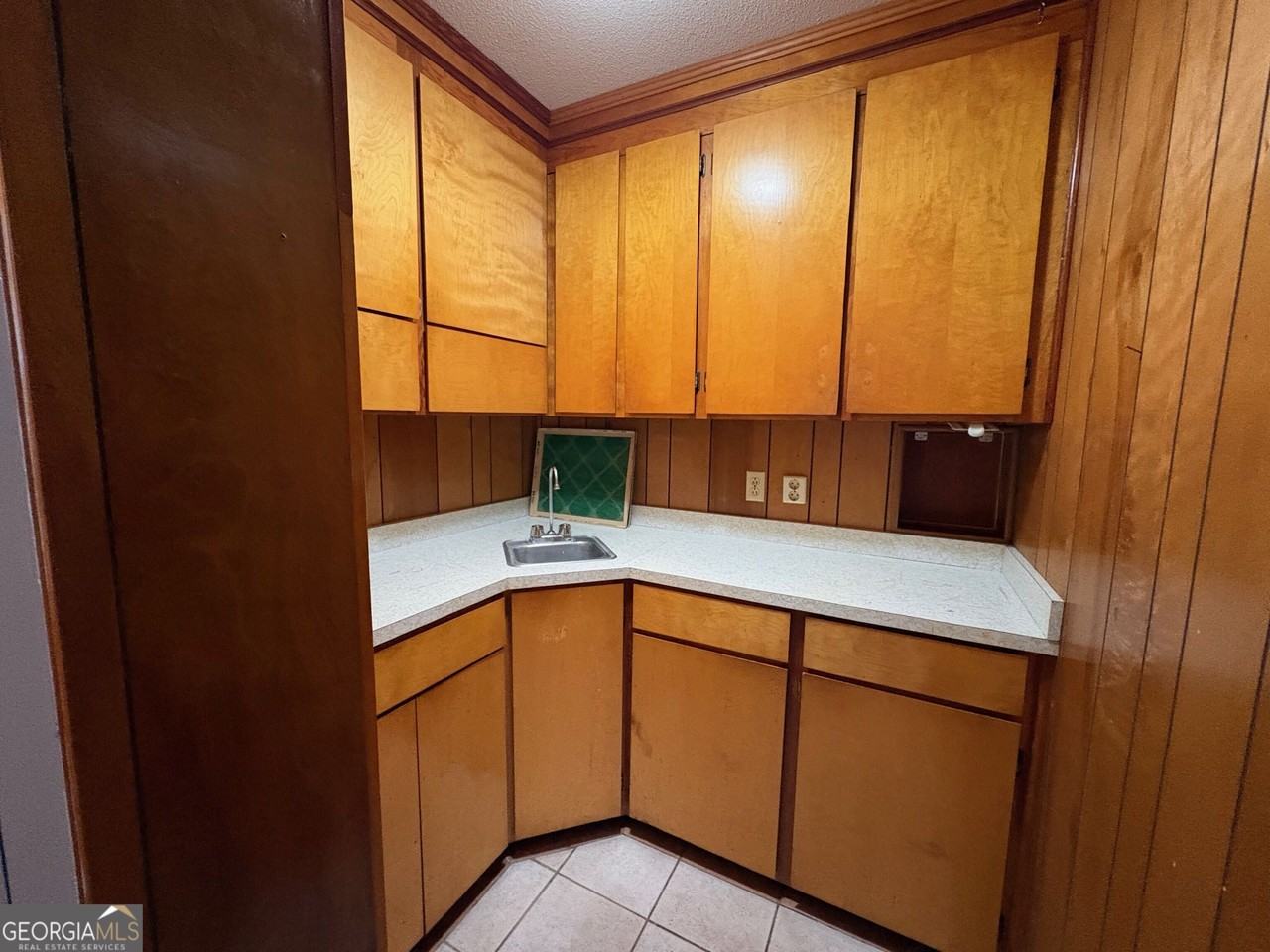 100 Cherry St - Photo 7 of 20
