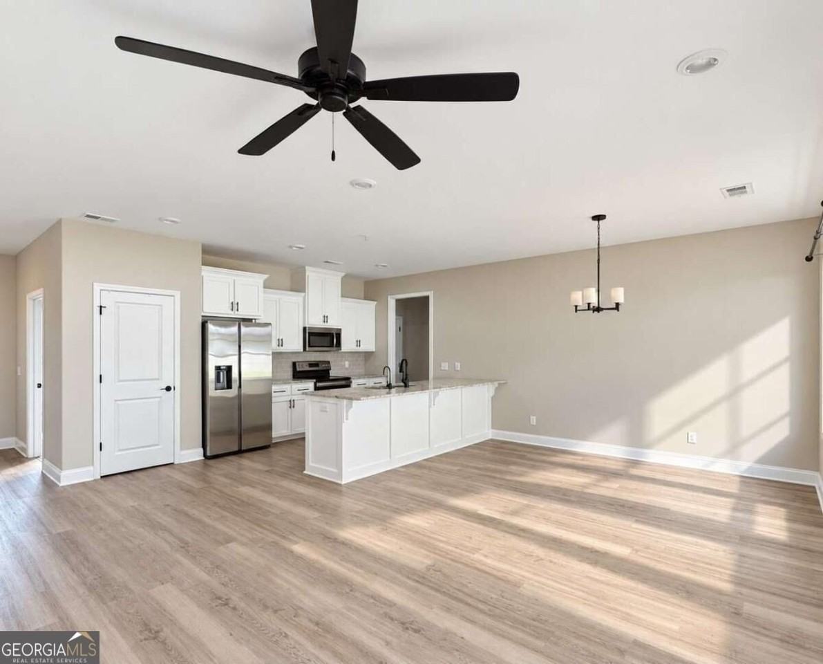 623 Foxwood Way - Photo 6 of 23