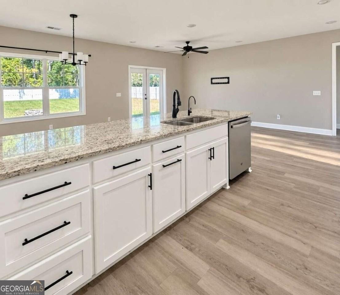 623 Foxwood Way - Photo 7 of 23