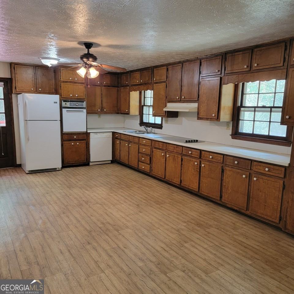 3941 Lake Carlton Rd S - Photo 4 of 12
