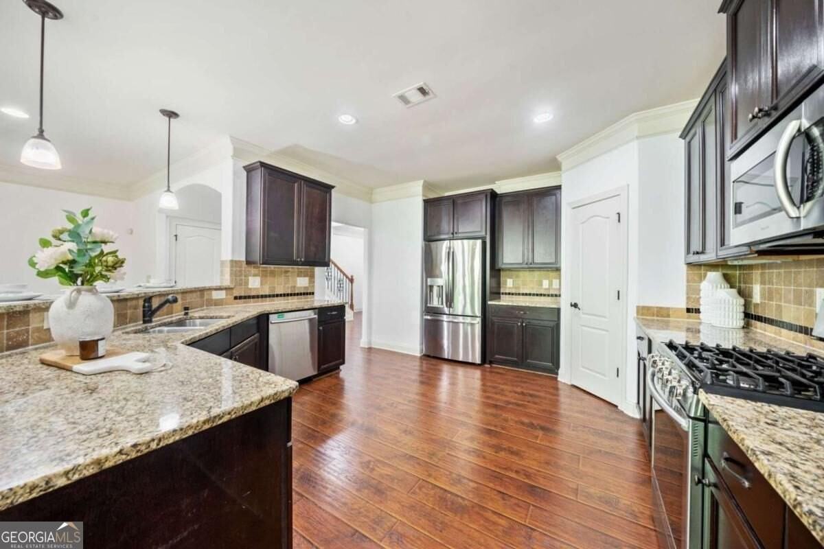 13333 Flamingo Rd - Photo 7 of 34
