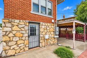 featured image of 4410 Trowbridge Dr #B