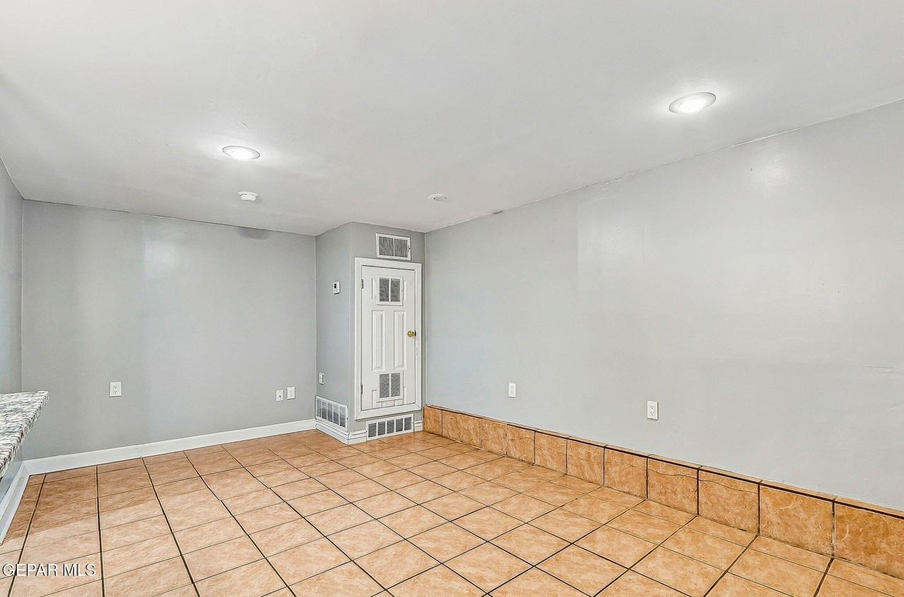 4410 Trowbridge Dr #B - Photo 5 of 21