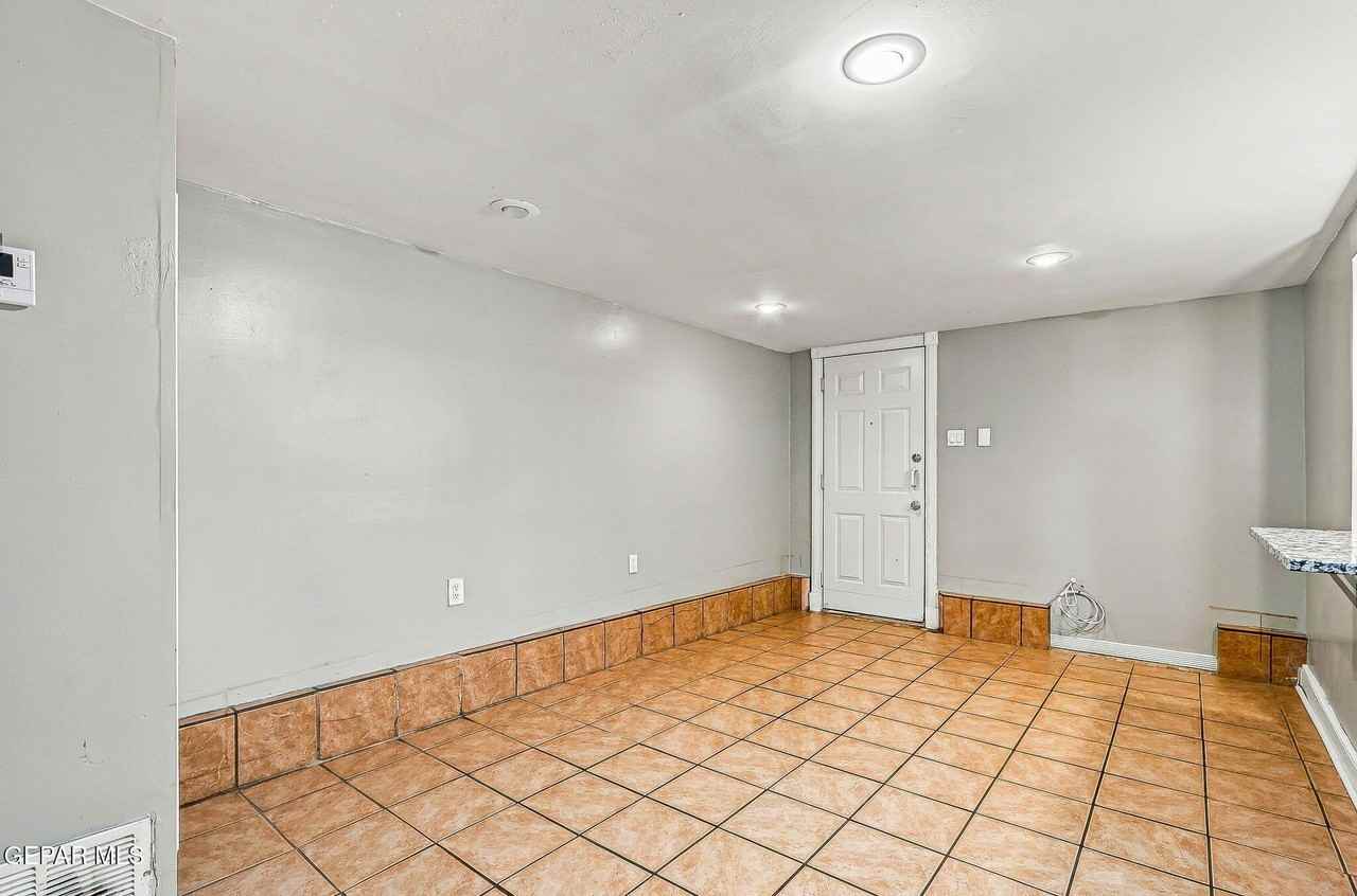4410 Trowbridge Dr #B - Photo 6 of 21