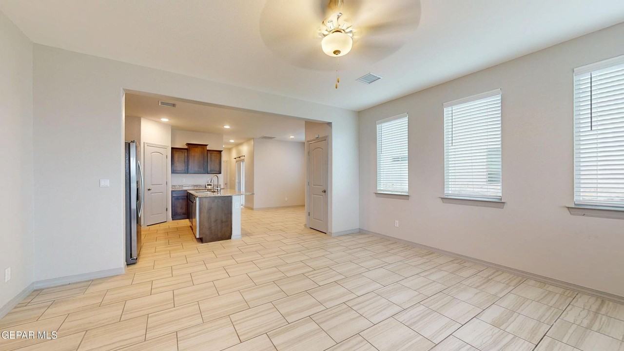 5861 Dalhart Dr - Photo 3 of 45