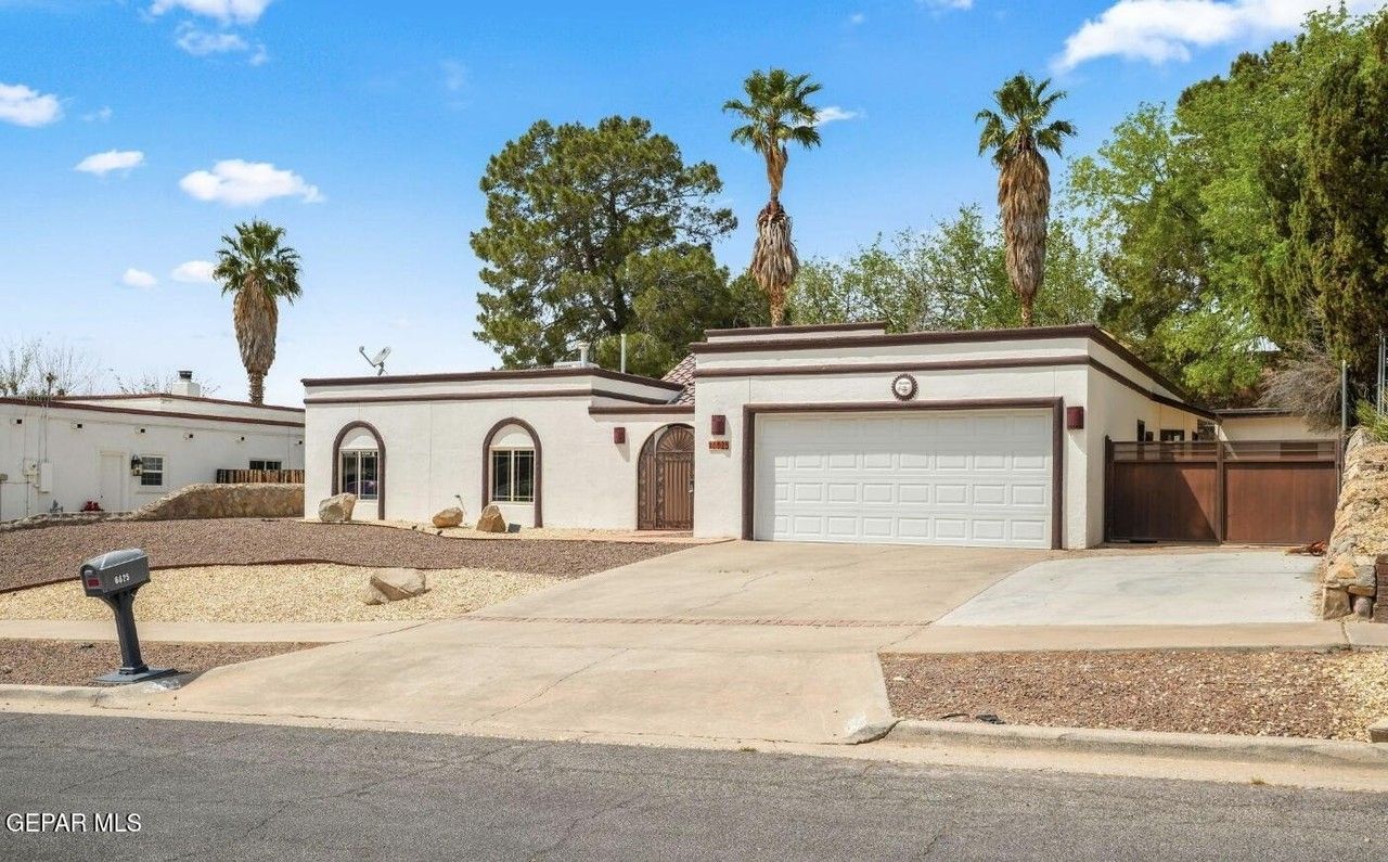 6625 Tarascas Dr - Photo 2 of 16