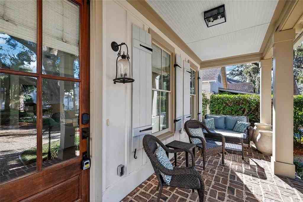 1030 Village Oaks Ln - Photo 3 of 43