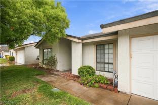 5704 Pearldrop Ave - Photo 1 of 1