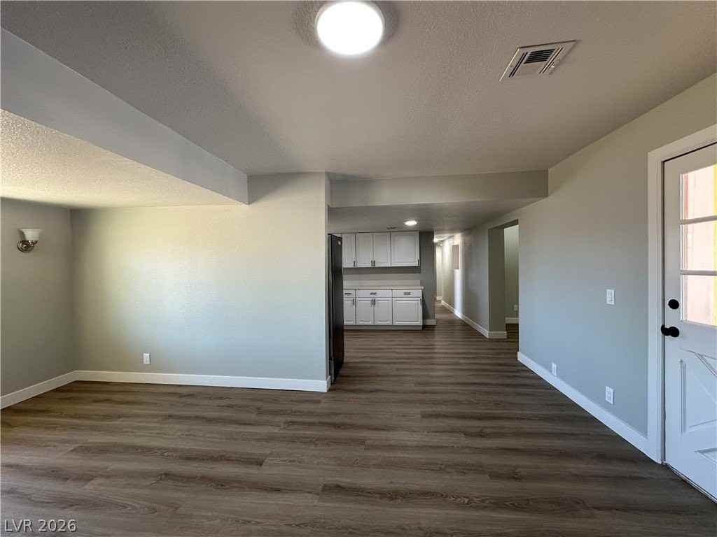 2590 N Murphy St - Photo 6 of 34