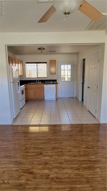 6761 Holmby Ave #C5 - Photo 5 of 13