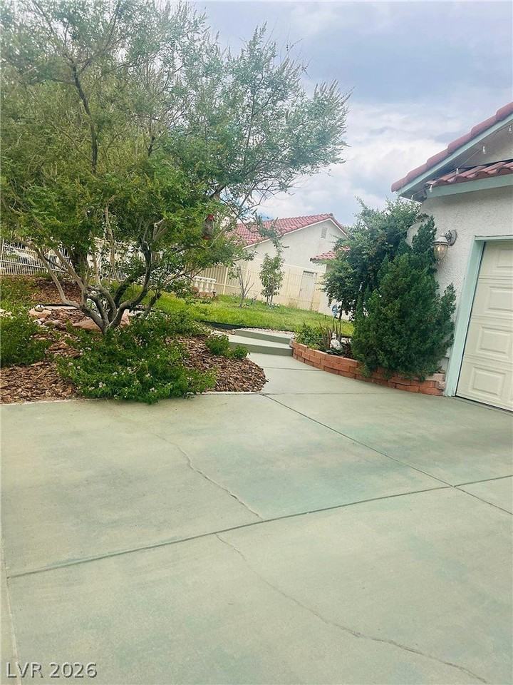 6432 W Mesa Vista Ave - Photo 5 of 50