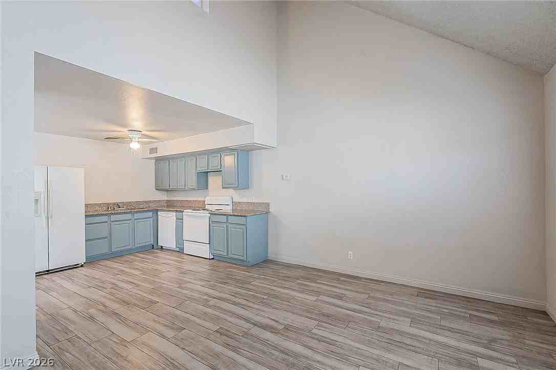 5168 Garden Ln #C - Photo 3 of 15