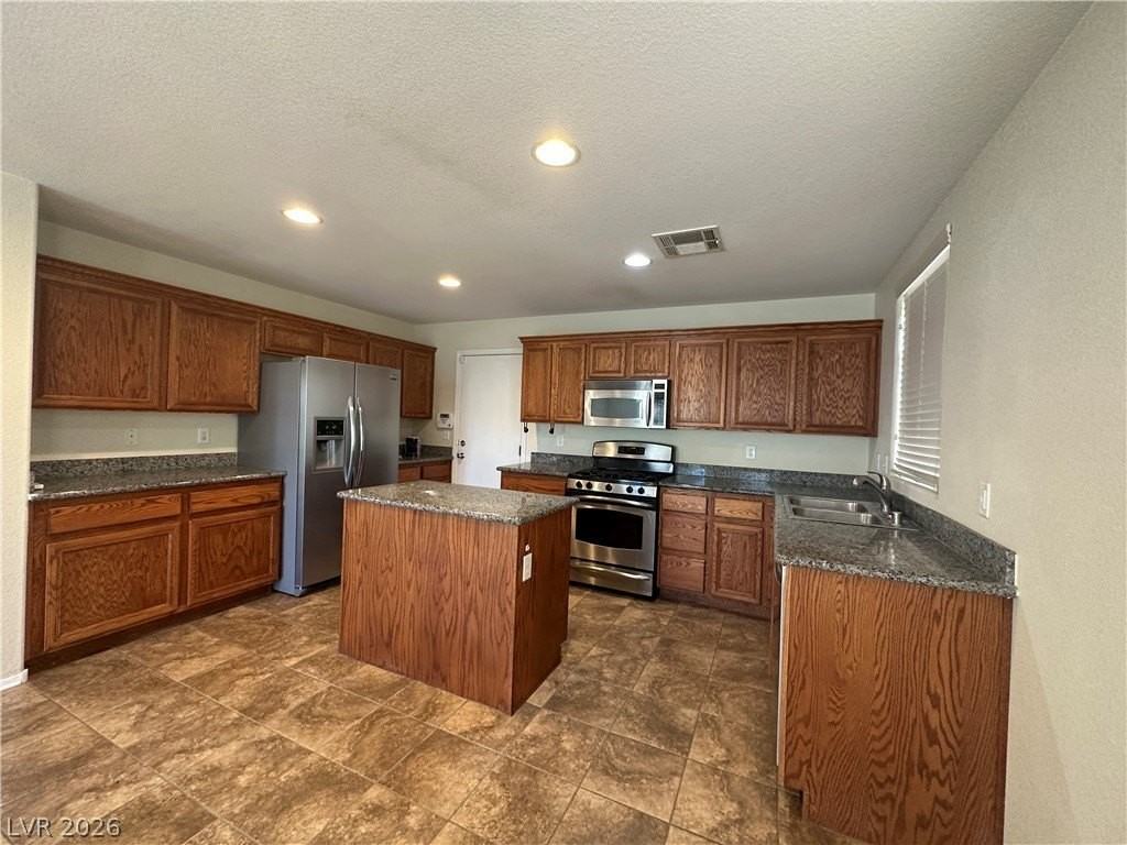 10749 Chickasaw Bend Ct - Photo 4 of 18