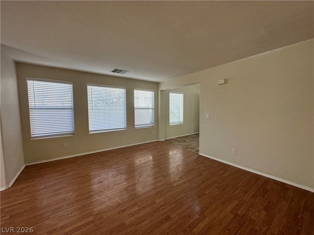 10749 Chickasaw Bend Ct - Photo 6 of 18