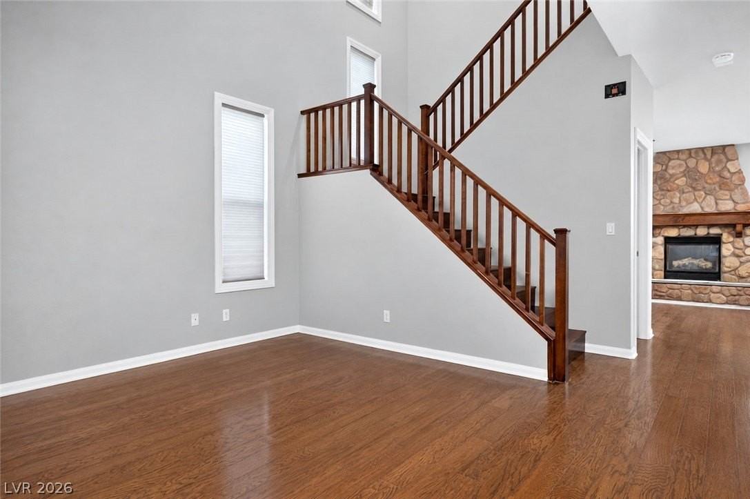 6276 Huntington Ridge Ave - Photo 6 of 44