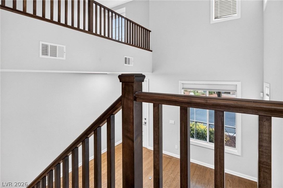 6276 Huntington Ridge Ave - Photo 7 of 44