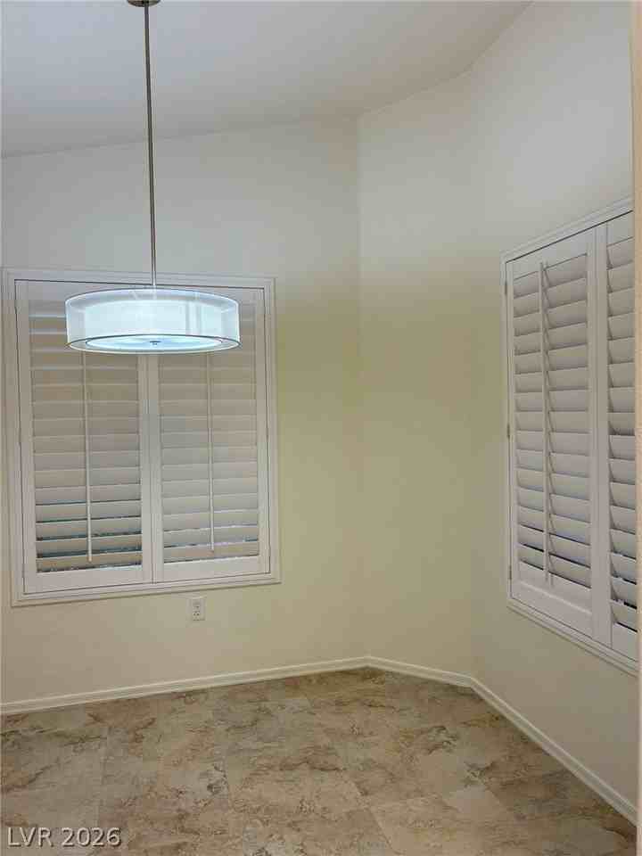 2150 Point Mallard Dr - Photo 4 of 38