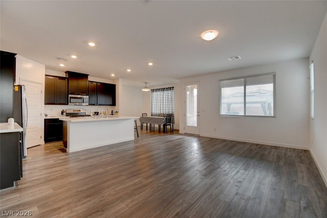 7046 Judith River St - Photo 5 of 15
