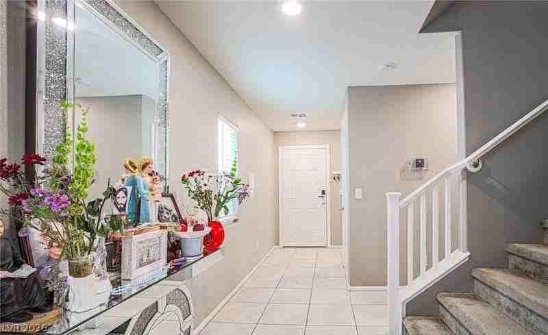 5860 Mia Skye St - Photo 5 of 30