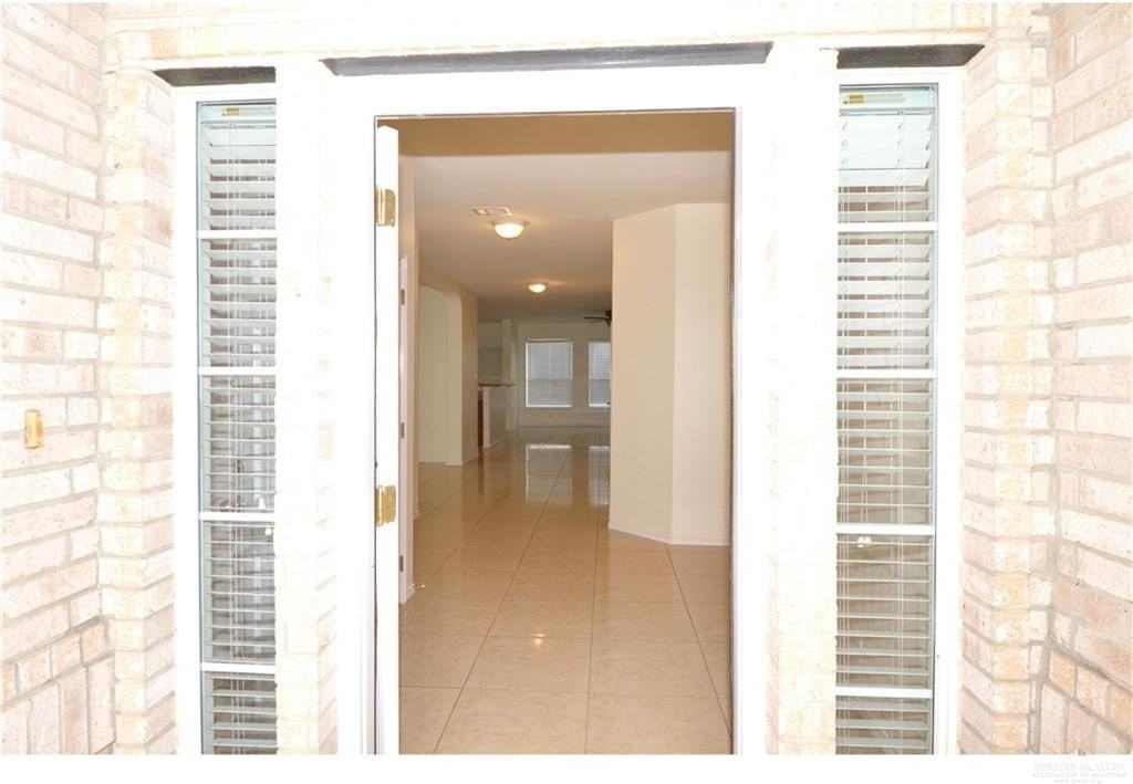 4410 Santa Fabiola St - Photo 4 of 22