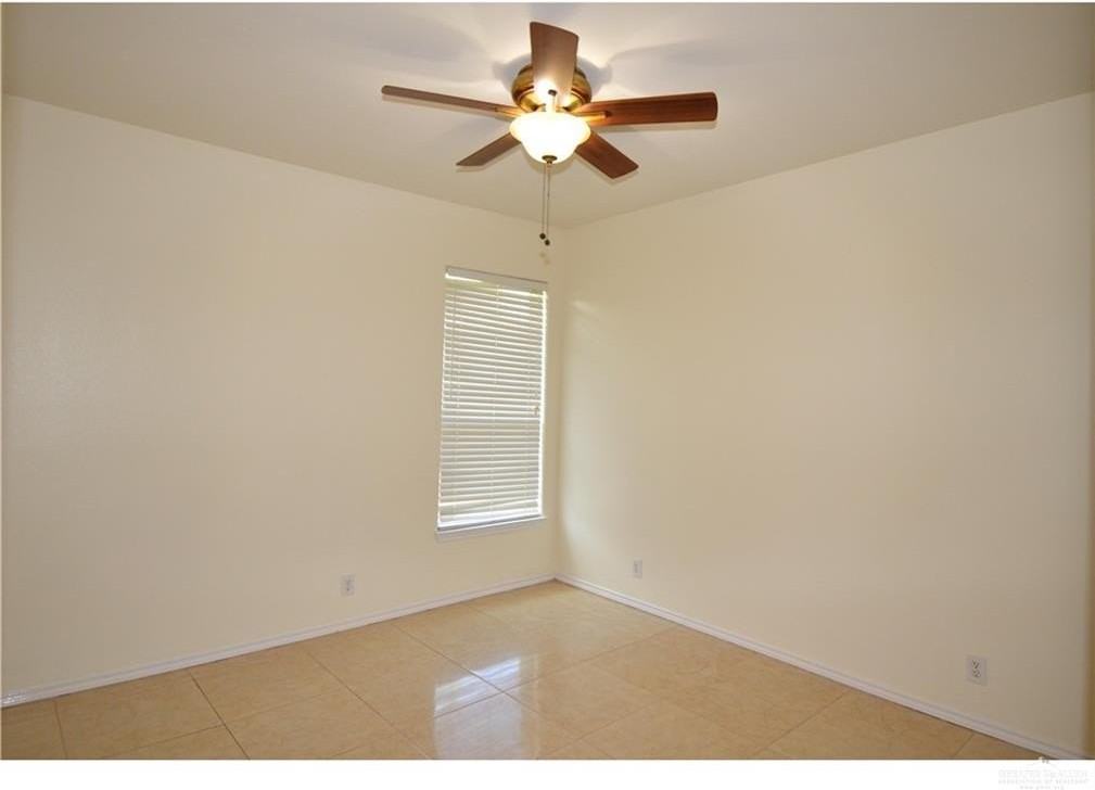 4410 Santa Fabiola St - Photo 5 of 22