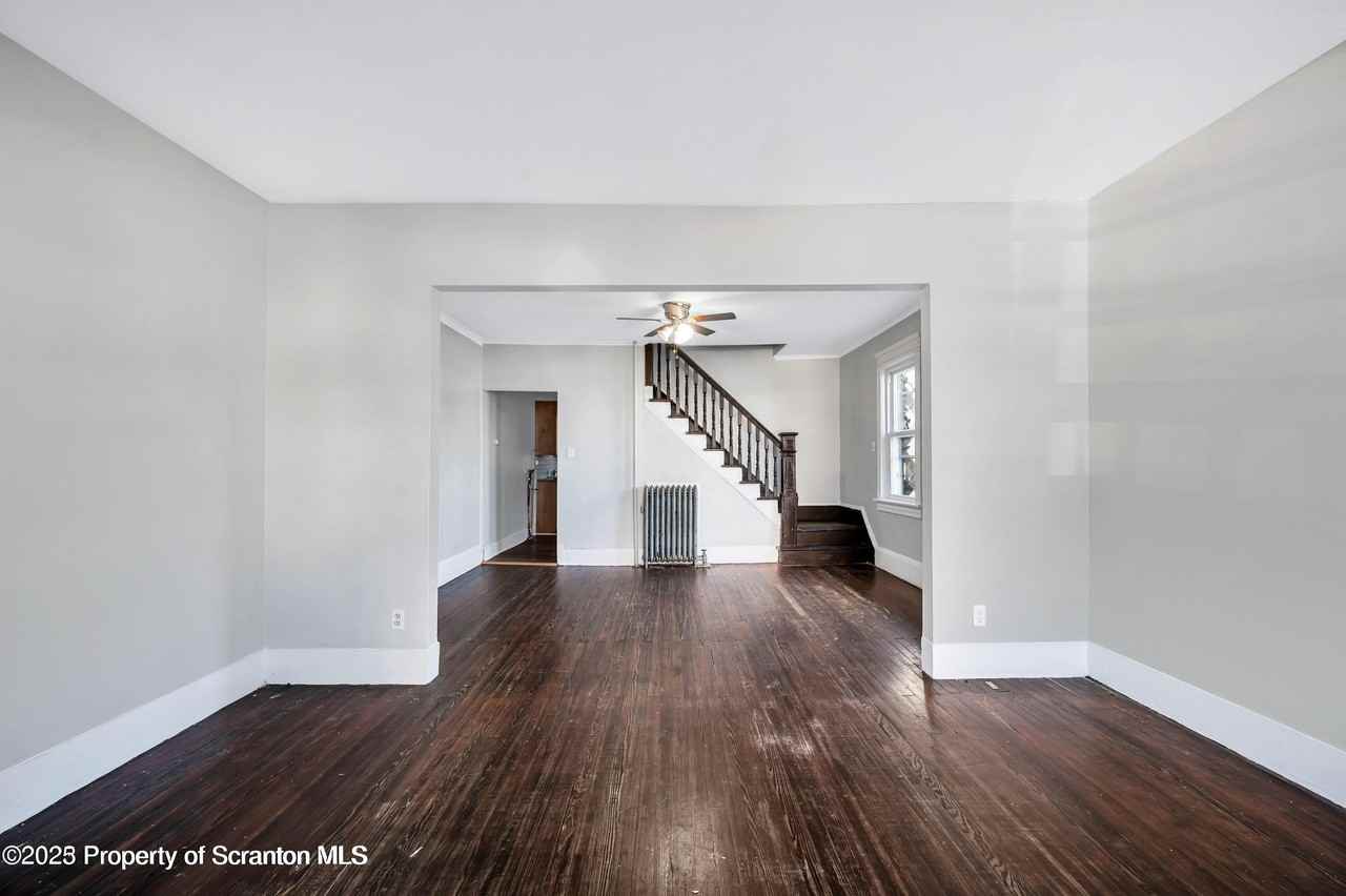15 Wall St - Photo 4 of 20