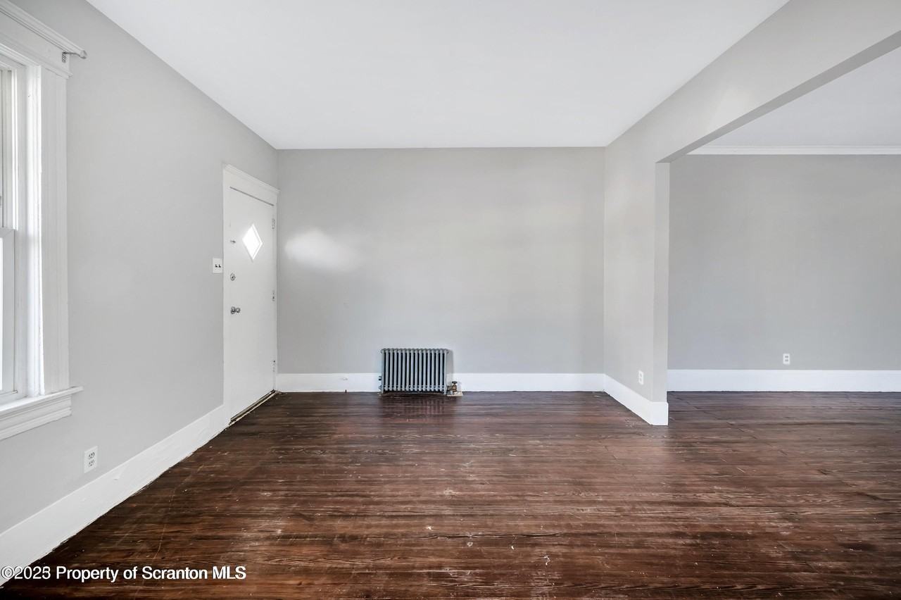 15 Wall St - Photo 5 of 20