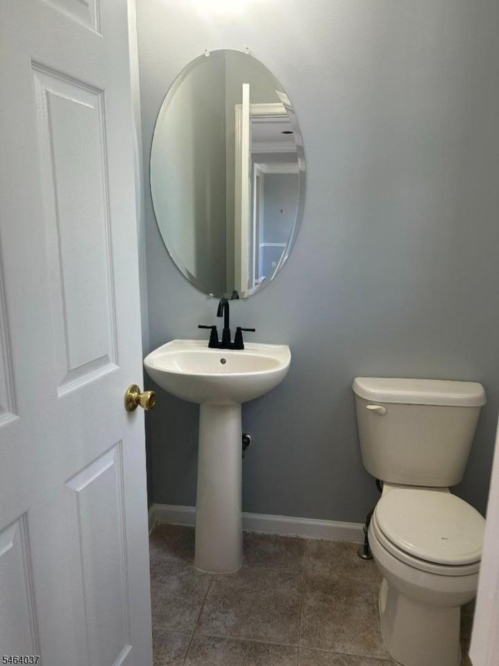 248 Winding Hill Dr - Photo 4 of 17