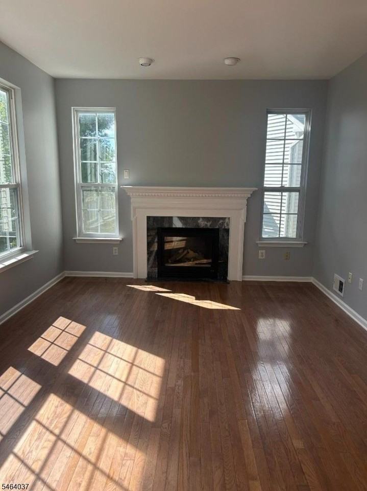 248 Winding Hill Dr - Photo 5 of 17