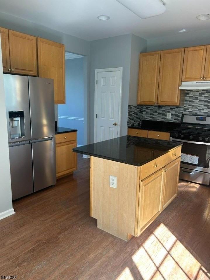 248 Winding Hill Dr - Photo 6 of 17