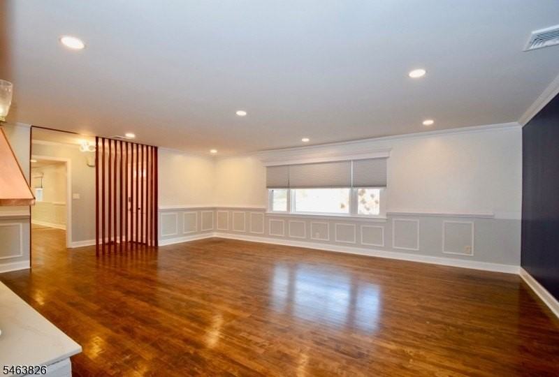 1455 Woodacres Dr - Photo 6 of 38
