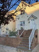 124 Chestnut St #1 - Photo 1 of 1