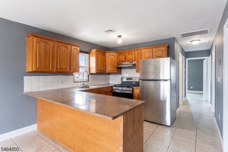 363 Summer St #2 - Photo 3 of 10