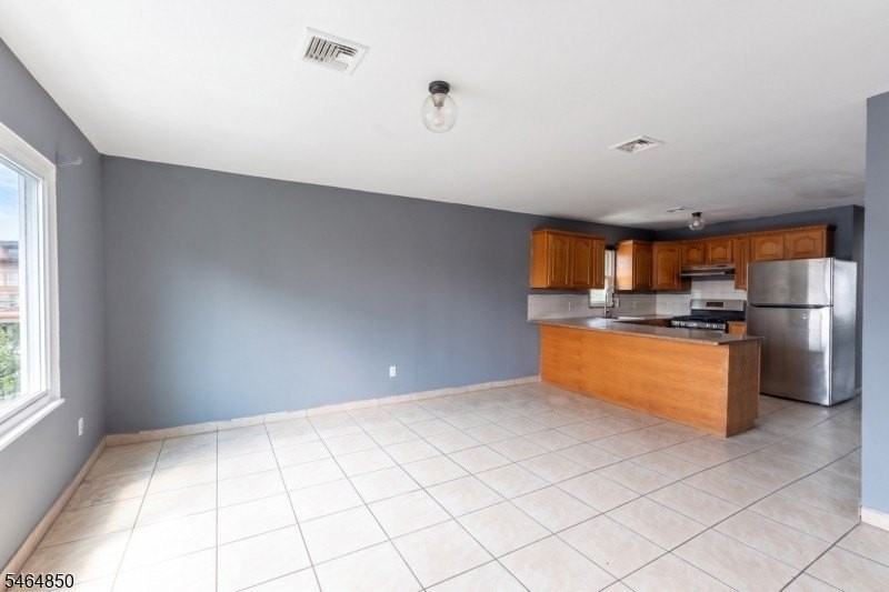363 Summer St #2 - Photo 4 of 10